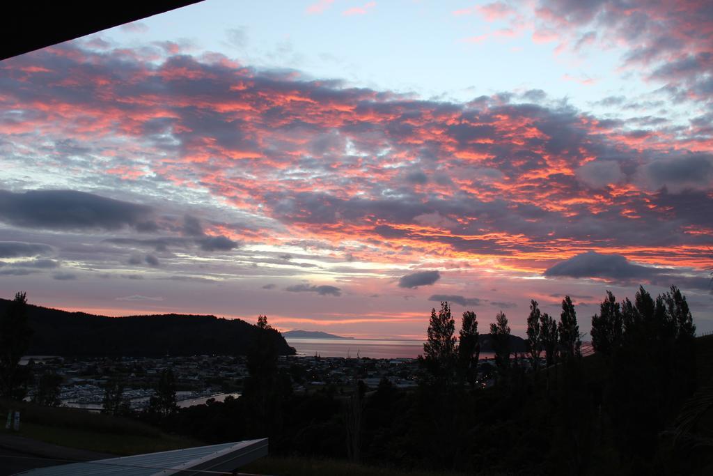 Stunning Views Bed, Breakfast & Health Retreat Bed and Breakfast Whangamata Eksteriør billede